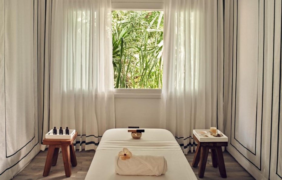 Finolhu, A Seaside Collection Resort, a Member of Design Hotels