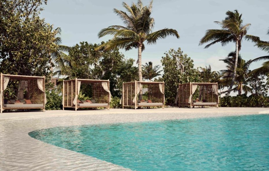 Patina Maldives, Fari Islands