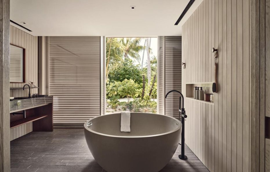 Patina Maldives, Fari Islands