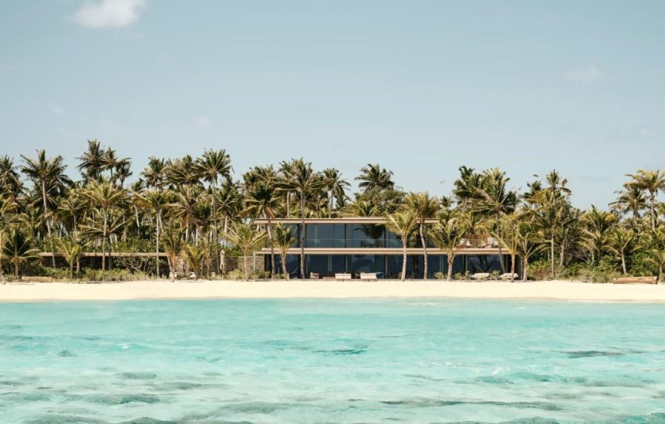 Patina Maldives, Fari Islands