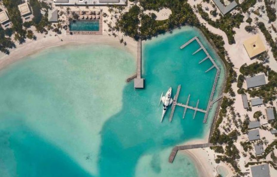 Patina Maldives, Fari Islands