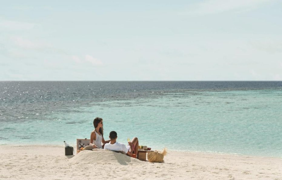 Patina Maldives, Fari Islands