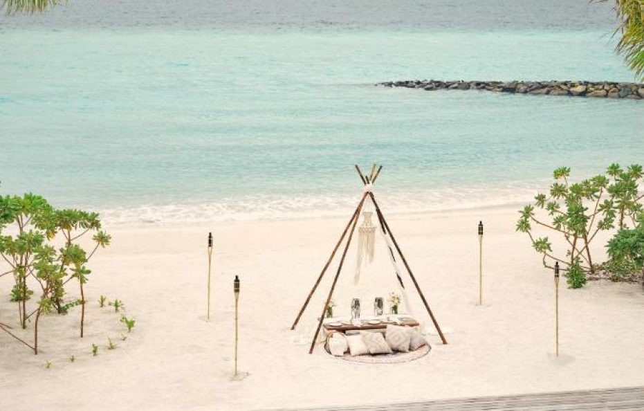 Patina Maldives, Fari Islands