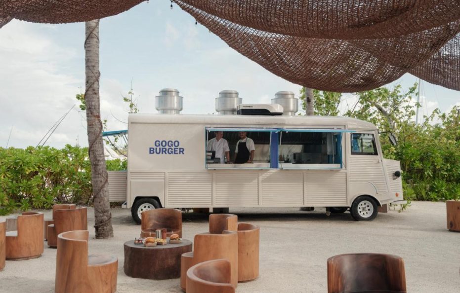 Patina Maldives, Fari Islands