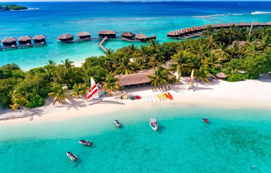 Sheraton Maldives Full Moon Resort & Spa