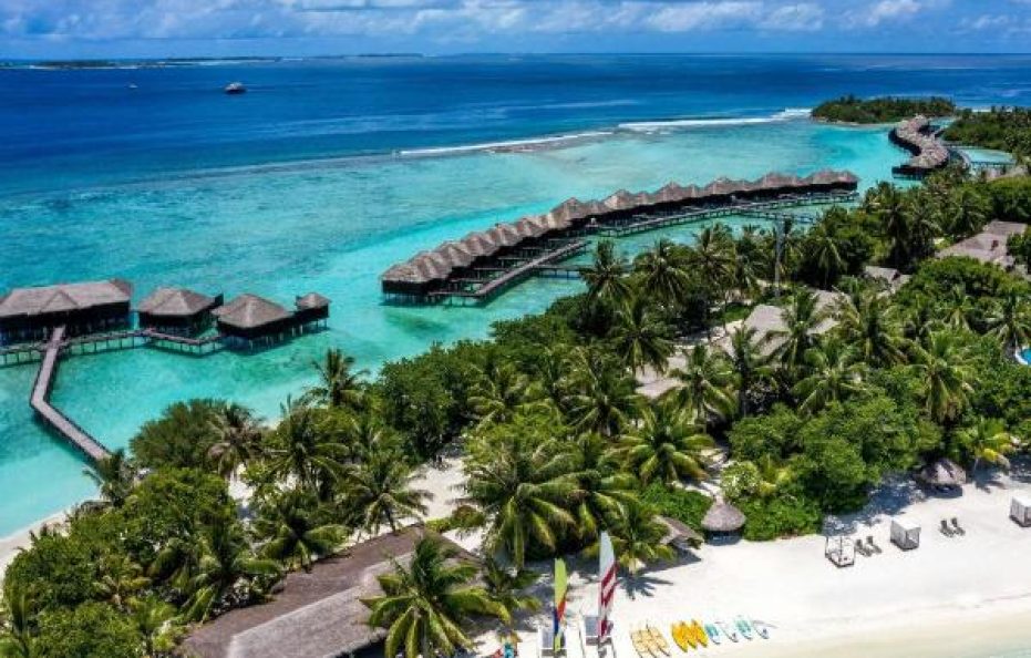 Sheraton Maldives Full Moon Resort & Spa