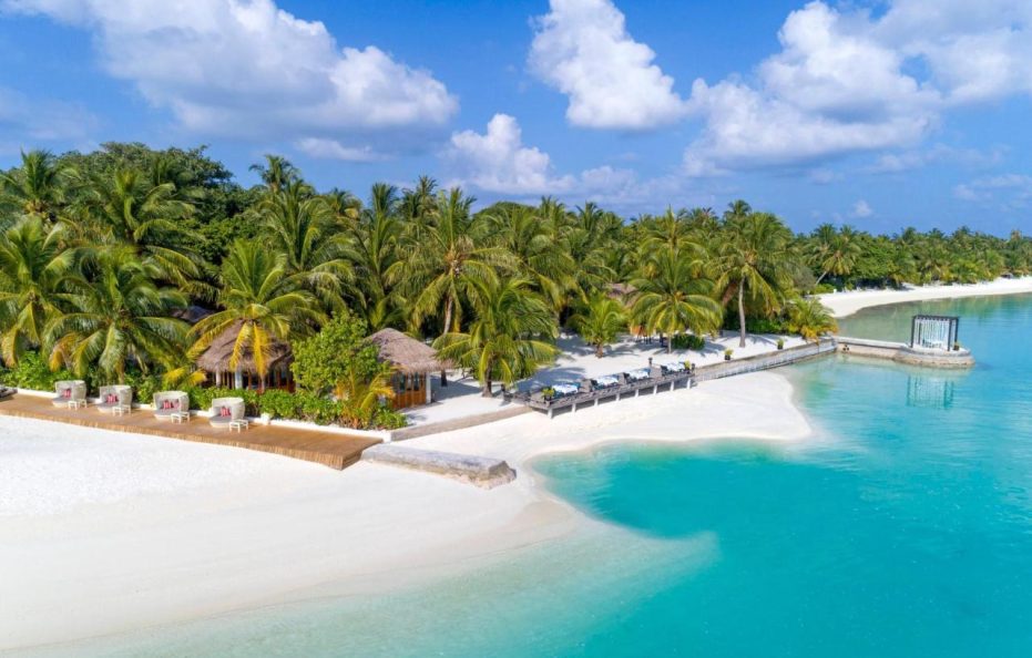 Sheraton Maldives Full Moon Resort & Spa