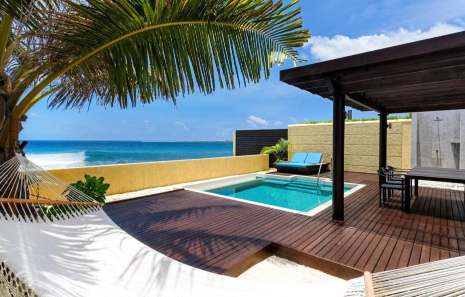 Sheraton Maldives Full Moon Resort & Spa