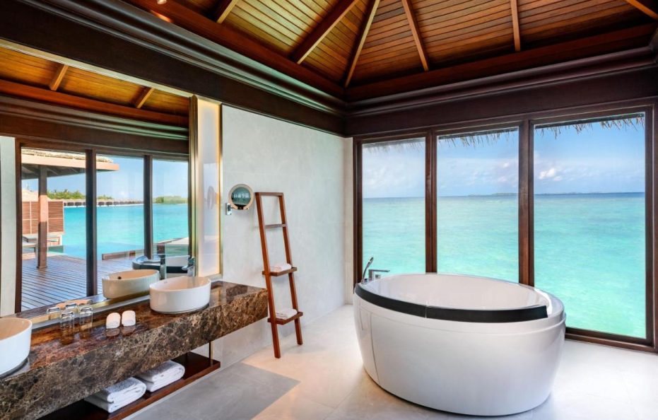 Sheraton Maldives Full Moon Resort & Spa
