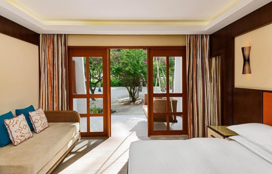 Sheraton Maldives Full Moon Resort & Spa
