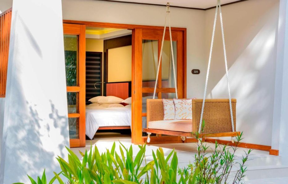 Sheraton Maldives Full Moon Resort & Spa