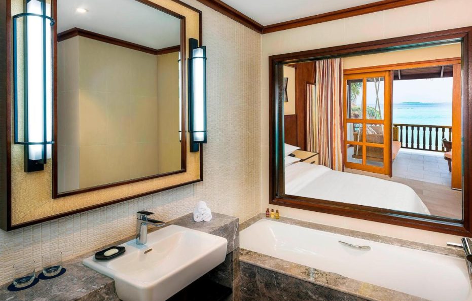 Sheraton Maldives Full Moon Resort & Spa
