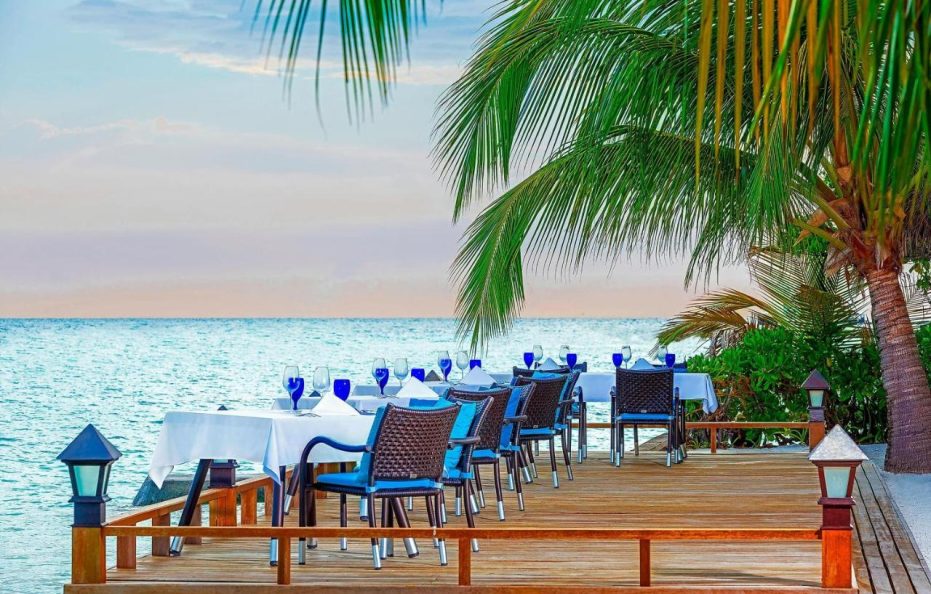 Sheraton Maldives Full Moon Resort & Spa