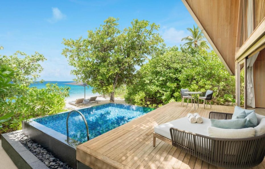 The St. Regis Maldives Vommuli Resort