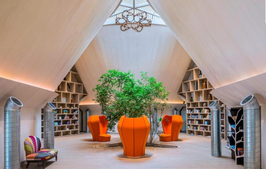 The St. Regis Maldives Vommuli Resort