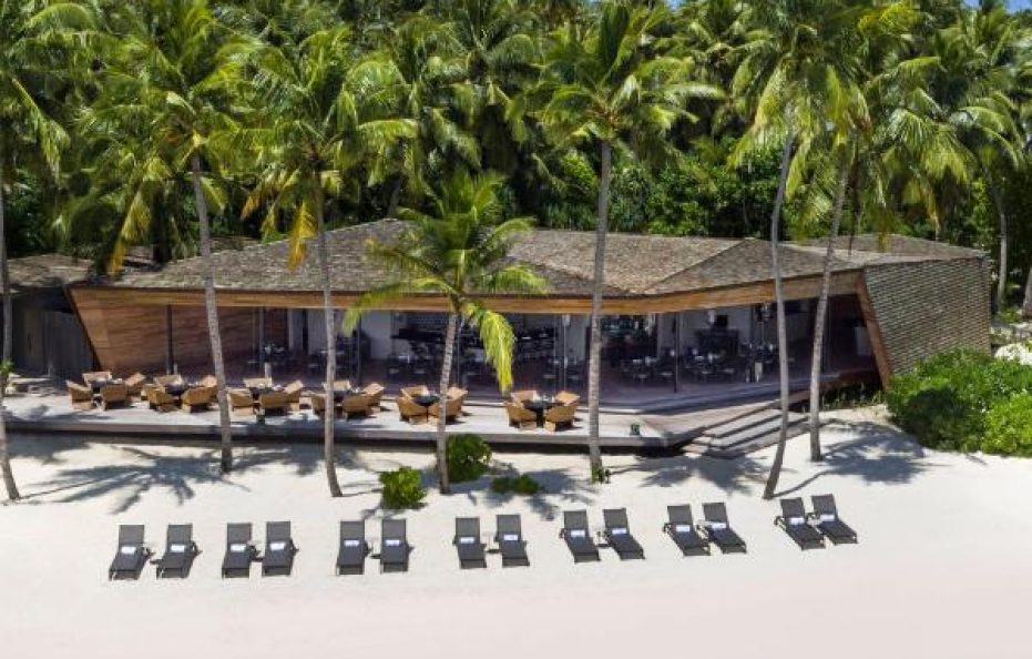 The St. Regis Maldives Vommuli Resort