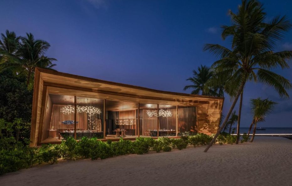 The St. Regis Maldives Vommuli Resort