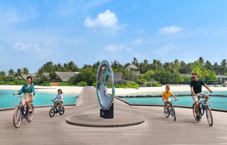The St. Regis Maldives Vommuli Resort