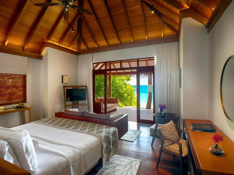 Deluxe Beach Villa – Baros Maldives