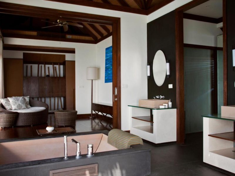 Escape Water Villa with Private Pool – Coco Bodu Hithi