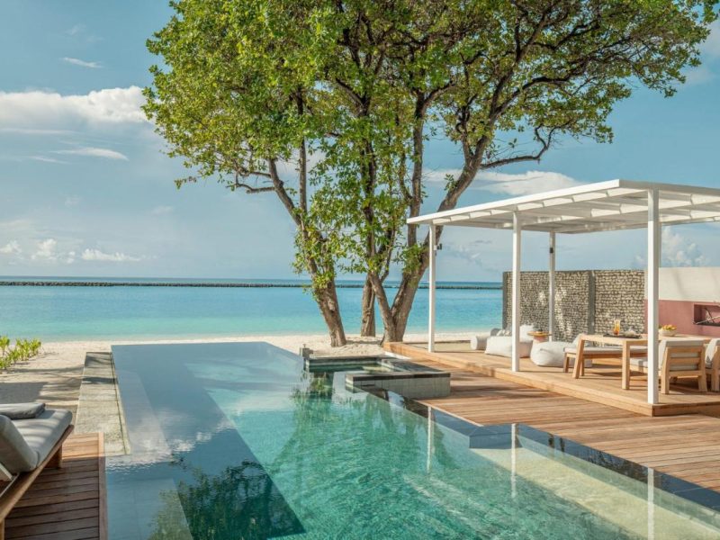 Family Oceanfront Bungalow With Pool King – Room Rate inclusive of breakfast for 4 adults – Four Seasons Resort Maldives at Landaa Giraavaru