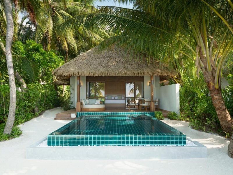 Deluxe Beach Bungalow with Pool – Huvafen Fushi Maldives
