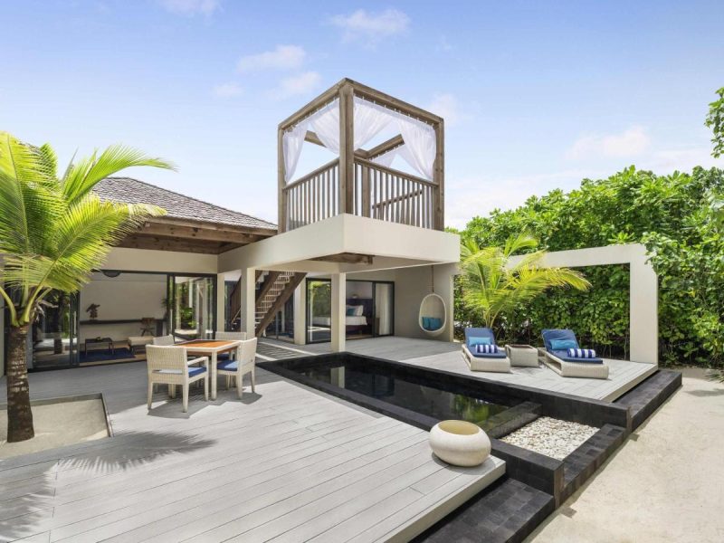 Beach Pool Villa Sunset, Living space, Sunbed & Swing, daily free flow chocolate hour, free snorkeling gear & non-motorized water sports – Kuredhivaru Maldives