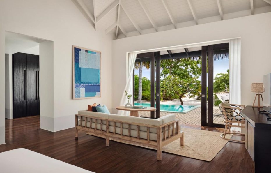Beachfront Villa with Sunset View – Noku Maldives, Vignette Collection