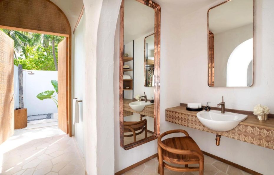 Sunset Beach Villa With Pool – Sirru Fen Fushi Private Lagoon Resort